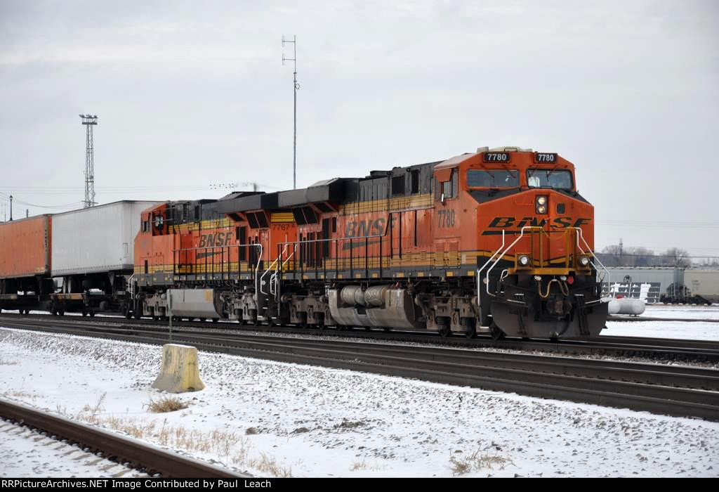 Intermodal cruises through University